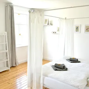  Apartment White Midsommar - Stilvolle Wohnung, 3 Schlafzimmer, Wohnzimmer, Kueche Deutschland